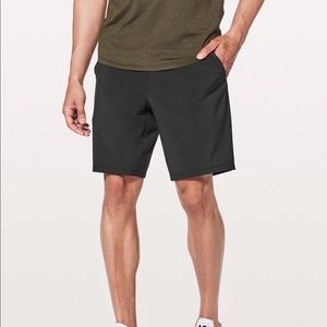 Lululemon Pacebreaker 9” Linerless